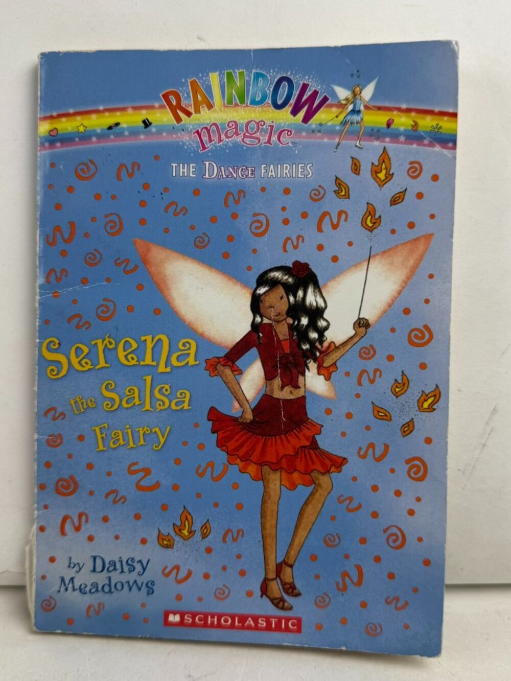 Serena Salsa Fairy Rainbow Magic Daisy Meadows Scholastic Book 9780545251136